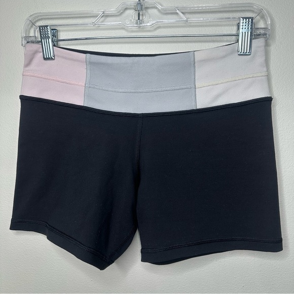 Lululemon Reversible Bootie Shorts - Picture 1 of 5